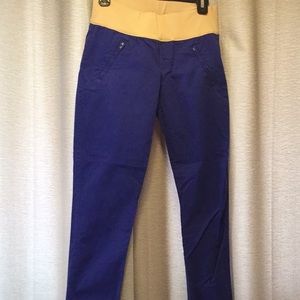 Blue GAP maternity pants. Zipper details